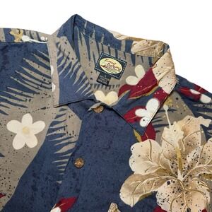 Tommy Bahama Floral Shirt Men's M Rayon Hibiscus Hawaiian Button Up Short Sleeve